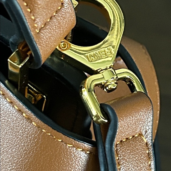 Peekaboo Bag Caramel & Black NEW - Picture 16 of 17